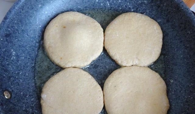 早餐饼用它做，维E含量是普通面粉的十几倍，味道独特，孩子最爱