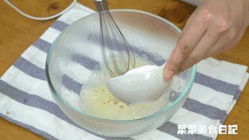 没有烤箱也能做蛋糕！健康又美味，老人小孩都爱吃