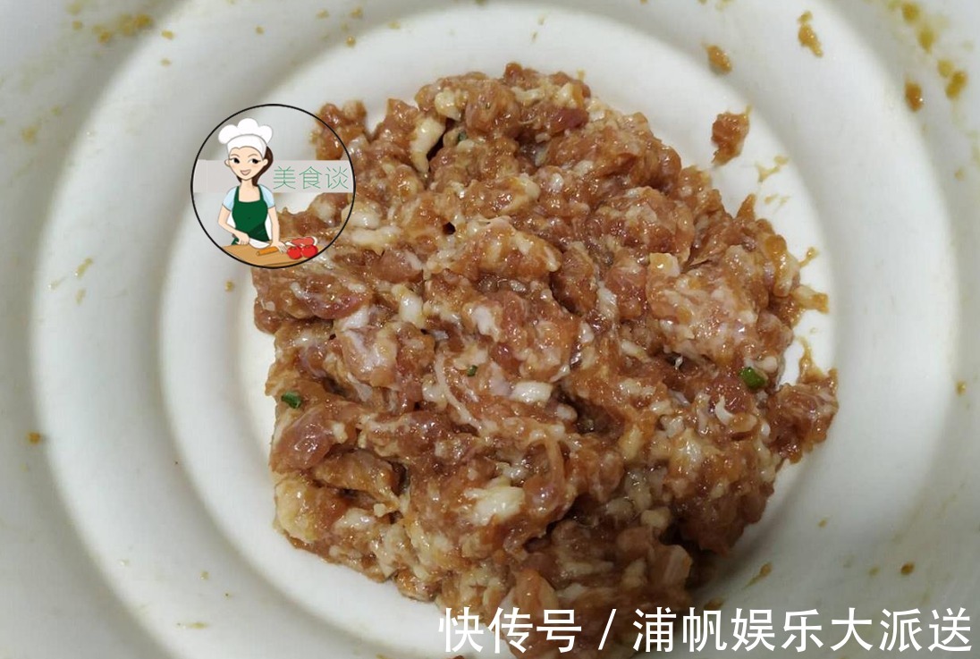 鲜香|豆腐此做法,百吃不厌,我隔三差五做一次,鲜香嫩滑,吃完还想吃