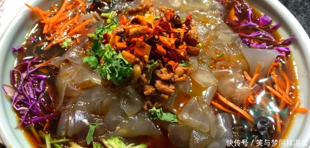 年夜饭,学会这道凉菜,比大鱼大肉还过瘾,大人老人孩子都能吃