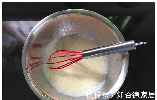 糯米粉还能这样吃,加个鸡蛋搅一搅,香酥软糯,一口一个太香了