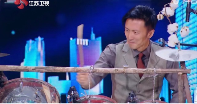 一档节目见识谢霆锋的人品和功夫,原来成龙说的接班人,不是空话