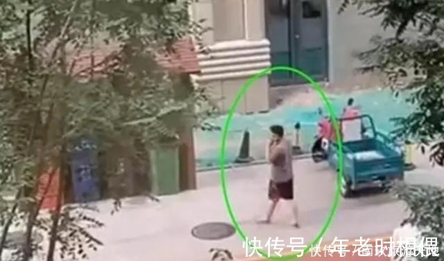 婆媳|老婆坐月子期间，老公忍不住偷下楼“撸串”，抬头一看瞬间慌了