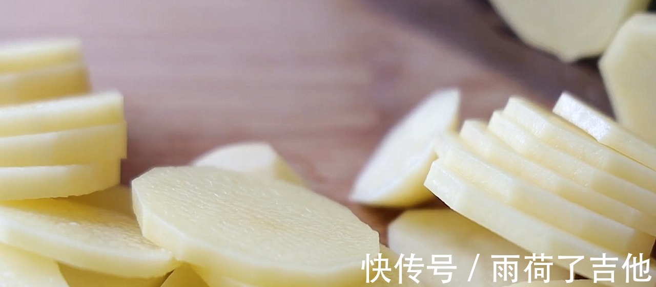 洋葱|土豆做法跟红烧肉一样香，我家一周吃3回，做法简单营养又美味！