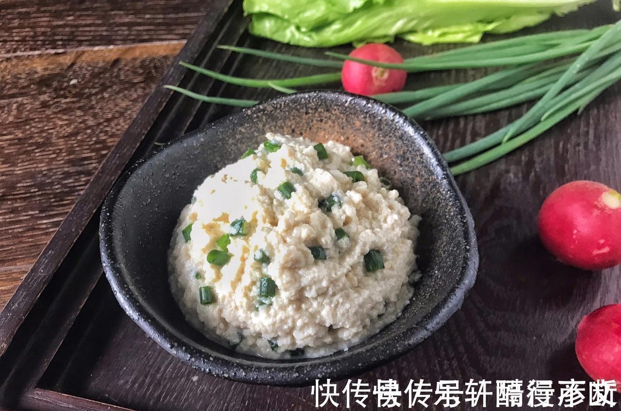 虾仁炒鸡蛋|从小吃到大的小葱拌豆腐，鲜美爽口，怎么吃都不腻