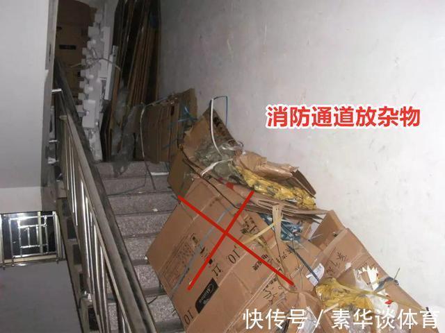 露台|既然露台不让封，不如沿墙打一整排柜子，当杂物间用，谁还拦着？