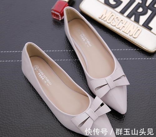 底鞋|走在悠然时光里,平底鞋穿着舒服,也能穿出高跟鞋的好身材和气场!