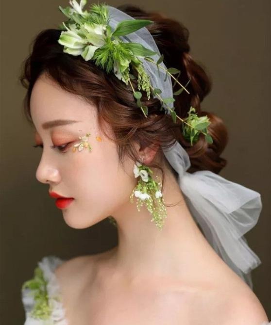 农村新娘|抖音“农村新娘”走红,穿“无痕液体婚纱”美到犯规,新郎有福了