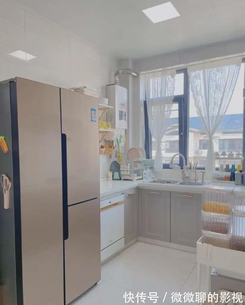 柜子|90后小夫妻,因太会布置而走红,把95㎡小家装得堪称收纳教科书