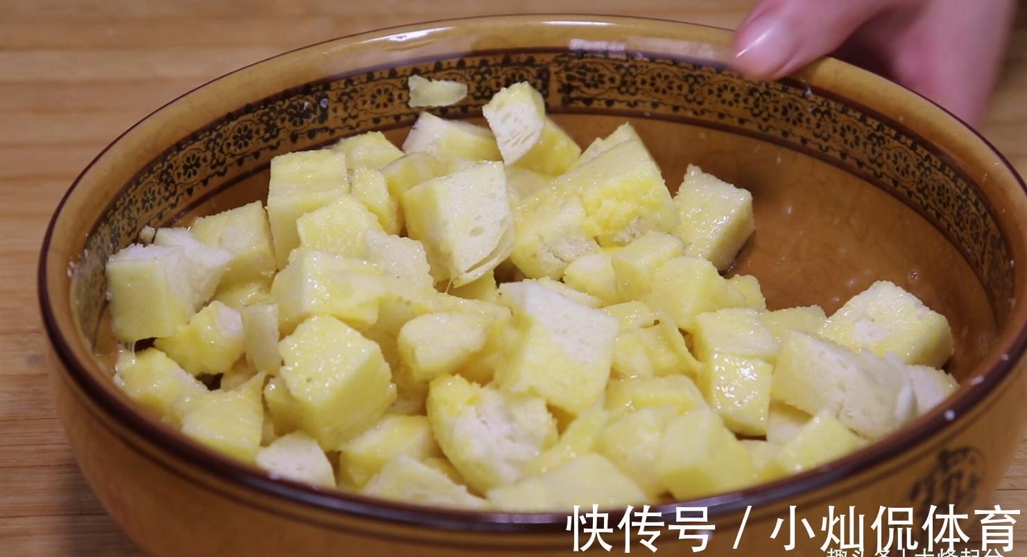 做法|孩子最馋的馒头做法,加2个鸡蛋,比面包还好吃,刚上桌就没了