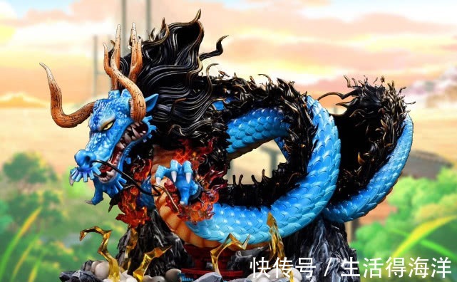 海贼王|海贼王700的凯多龙形态手办，见到灯光效果，1千都能接受