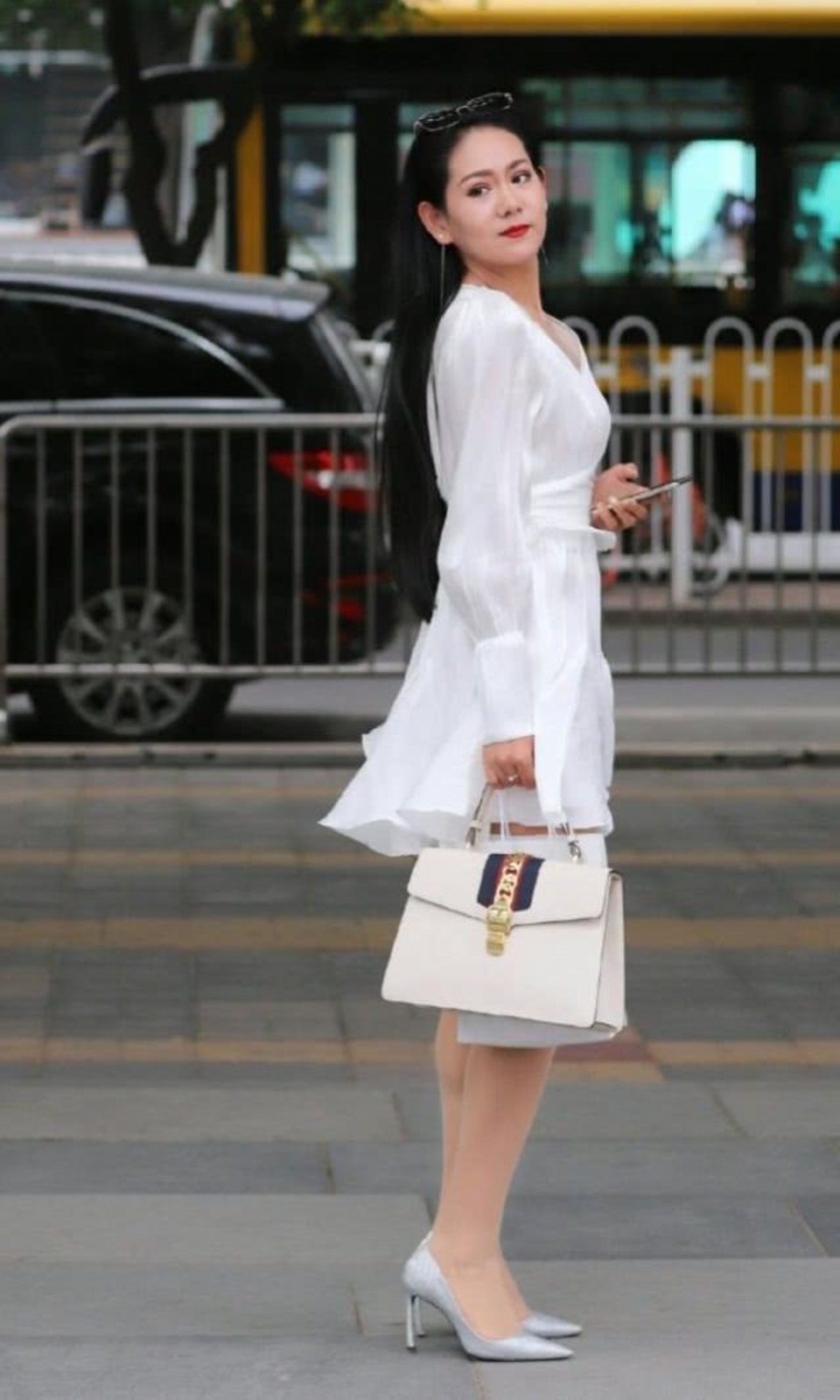 小姐姐 早秋精致穿搭,端庄优雅的时尚辣妈,气场很足啊