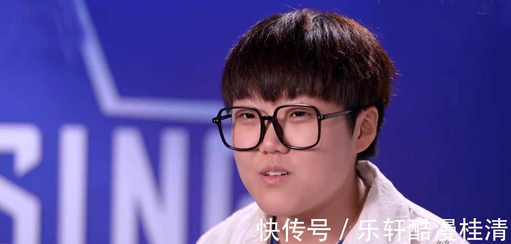 汪峰|好声音黄霄雲一键留人，4场PK战打响，王靖雯哭了，达西被淘汰