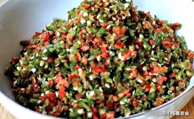 辣椒|做辣椒酱时，掌握4大技巧，香辣可口味道好，拌饭拌面都好吃