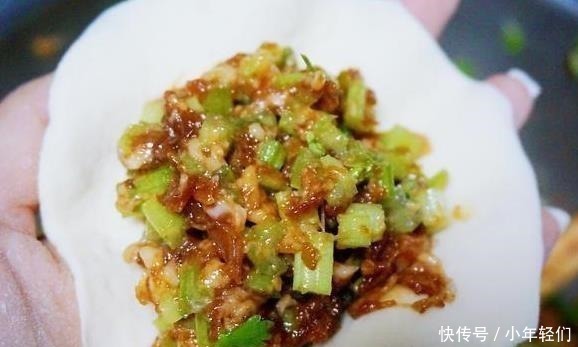 鲜香|在家想吃蒸包,就用这菜来制作,鲜香美味比外面要好吃很多