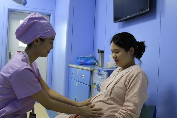 检查|儿媳妇去医院检查,发现孩子有“小尾巴”,婆婆听后不禁乐出声