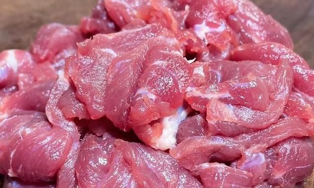 腌制牛肉时，牢记“3放2不放”，牛肉鲜美滑嫩，不腥也不柴