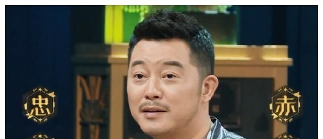 沙溢戴塑料项链,baby戴珍珠项链,看到蔡徐坤:偏心的太明显