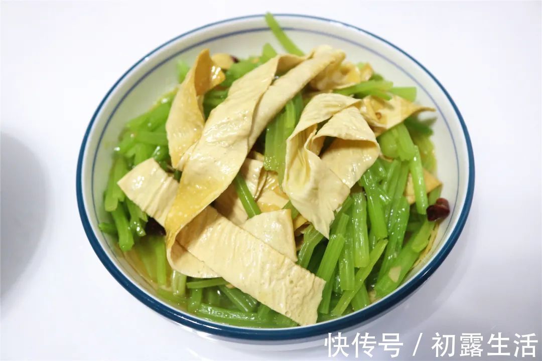 煎花卷|我家爱吃这面食,比包子大饼都简单,早餐蒸一锅,孩子抢着吃