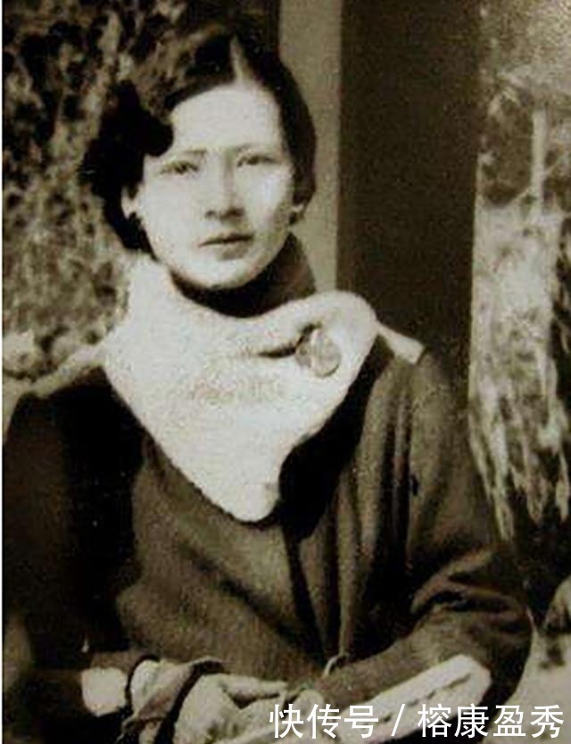 梁氏@冰心、鲁迅、钱钟书都写文痛骂林徽因,为何她从不还嘴?阶层不同