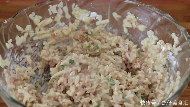 莲藕最好吃的做法,不用炒不凉拌,营养美味,知道的人却不多