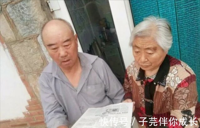 借钱|借钱送女儿出国留学,父母还债16年身患重病,女儿:我恨他们