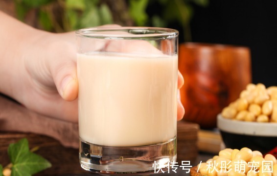 并发症|糖尿病需要忌食豆浆？医生提醒：若想胰岛正常，3种食物要远离