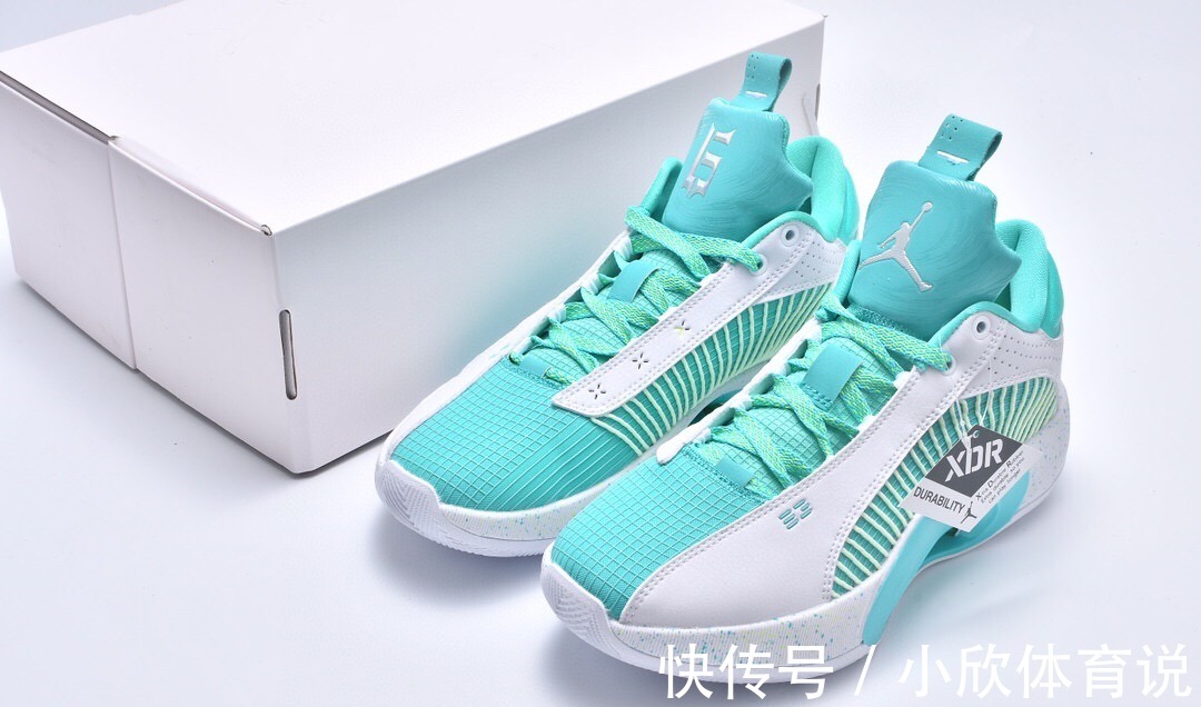 长裙","m":"9ba1a369655ffd416413aaef0af9962bde71a6","nlabel":"stat_3100649057:zm.news.so.com:5pe25bCa5bCP5qyj5oSJ,pageType_zmt,glevel_3","ntag":"tfashion;sfashion_时尚;kfashion_1:旗袍;kfashion_1:长裙;call_P:全类:华服:民族