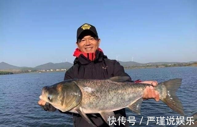 大鱼|中国最年轻钓鱼王,多次钓到百斤大鱼被质疑,直播垂钓打脸黑粉