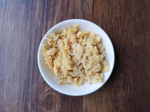 小孩子的补钙小零食不用烤箱也能做，一口一个还可以当早餐