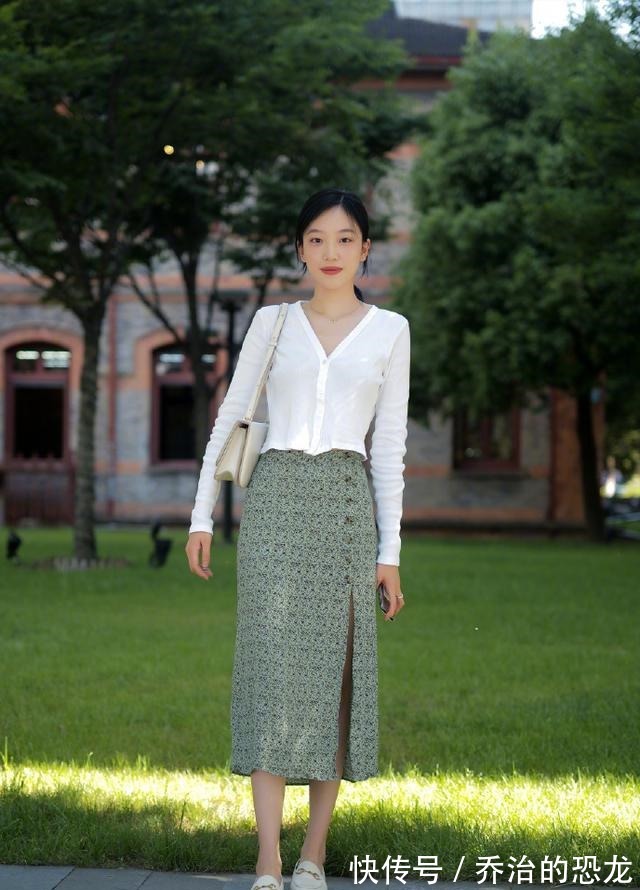 搭配 最近火了一种穿法“上下带点绿”,时髦显白,照着穿就对了!