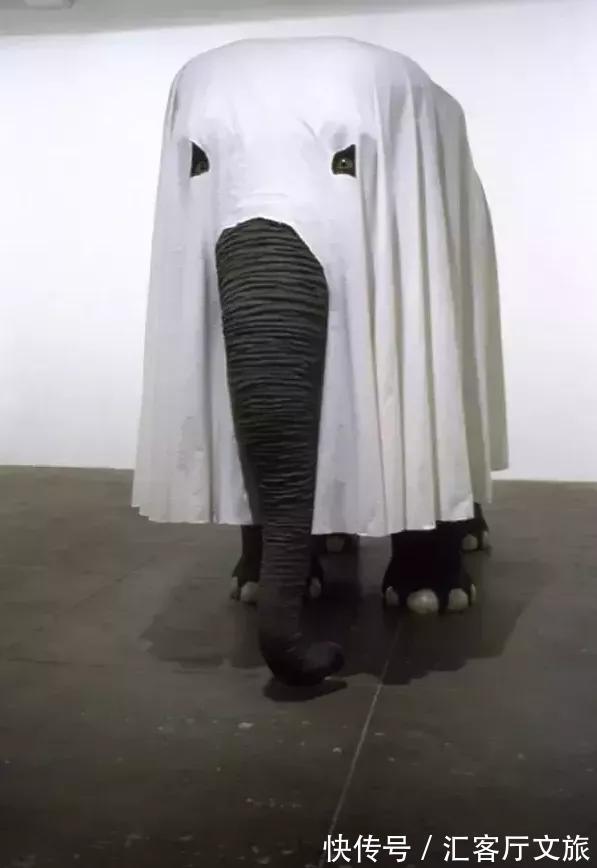 金马桶!三根香蕉卖到上百万?网友:这位国宝级艺术家太牛了!