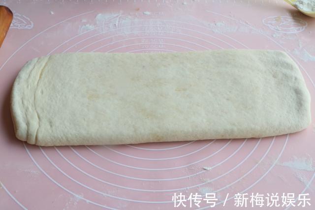 做法和馒头差不多,味道比馒头香、脆、甜、脆,当早餐吃还更营养