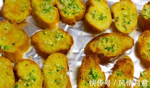 孩子想吃面包片，不用去买了，教你在家就能轻松做，一盘都不够吃