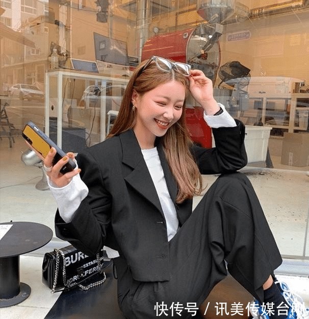 成套|衣服很多却不会穿搭?学会“成套穿”你就赢了!