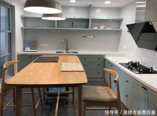 二居室|105平混搭二居室次卧和厨房合一,有了超大的厨房空间