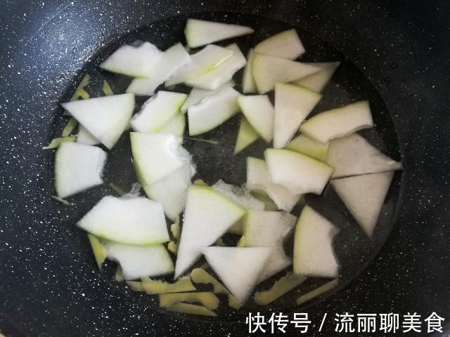 贵族|像香瓜又像青苹果,被称为“瓜中贵族”,煮上一锅,比鸡汤还鲜