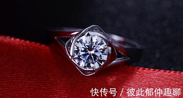 事项|定制钻戒应该遵循什么流程?哪个环节最重要?有什么注意事项?