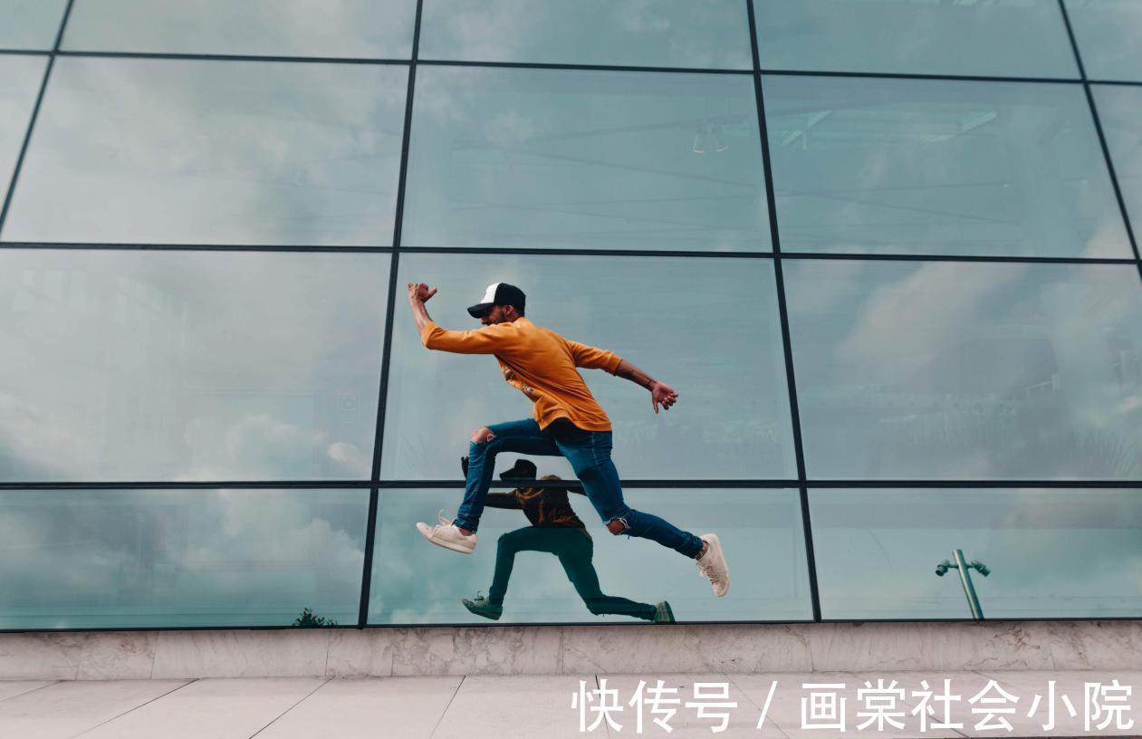 血管|提醒:出现这4个信号,请务必马上就医!十有八九是脑梗出现