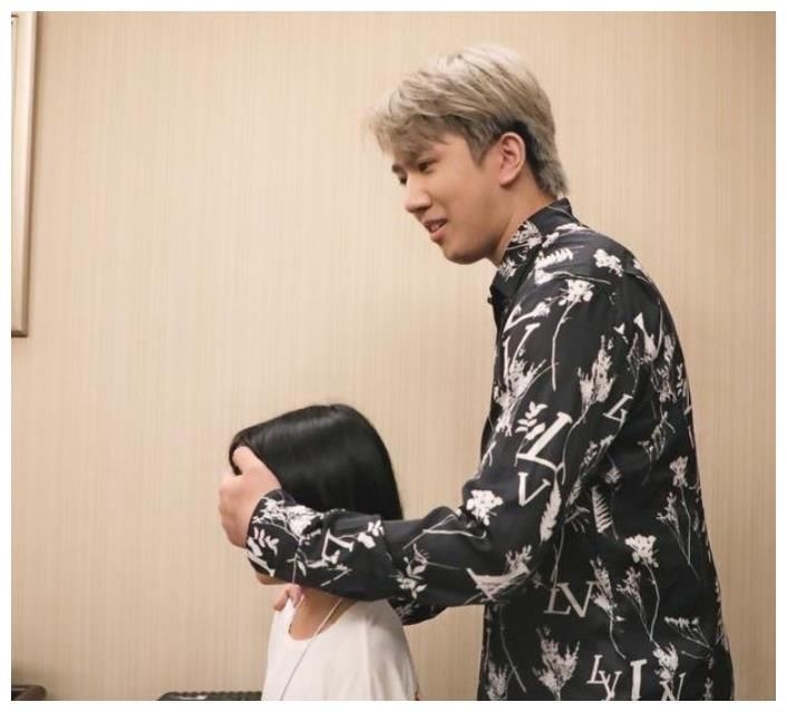 城市哥哥|还记得变形计的丽姐吗？4年后现状曝光，被城市哥哥宠成公主