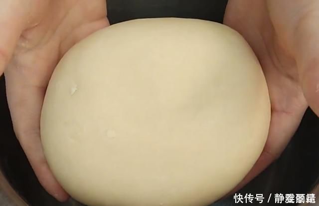 1碗面粉3个鸡蛋,教你百吃不厌做法,香甜绵软,解馋解饿,流口水