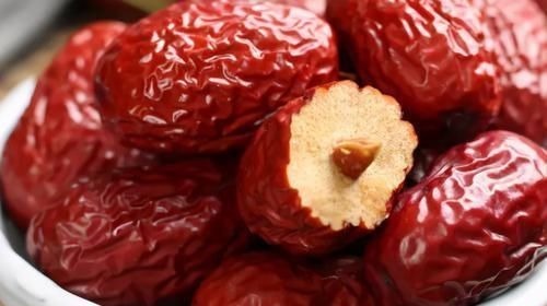 柜子|利用好马桶上方的1㎡,在马桶上装个架子,卫生间瞬间大了5㎡