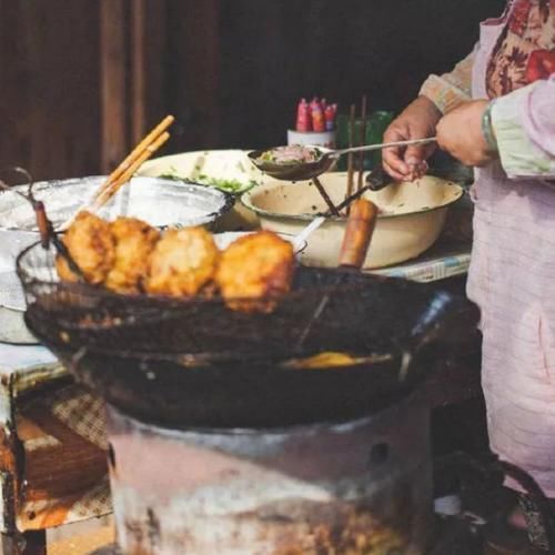 泡面|天天吃这4样食物,还不如吃泡面吃到吐,对身体的危害比泡面都大