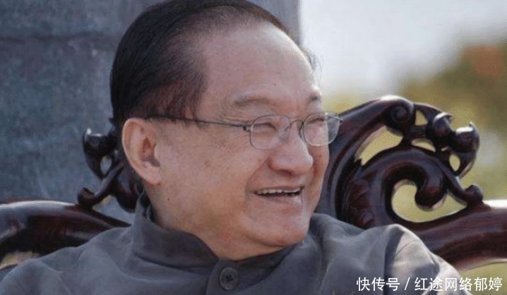 金老|金庸最大失误,同一人物被他写了两次,却一个是高人,一个是笑话