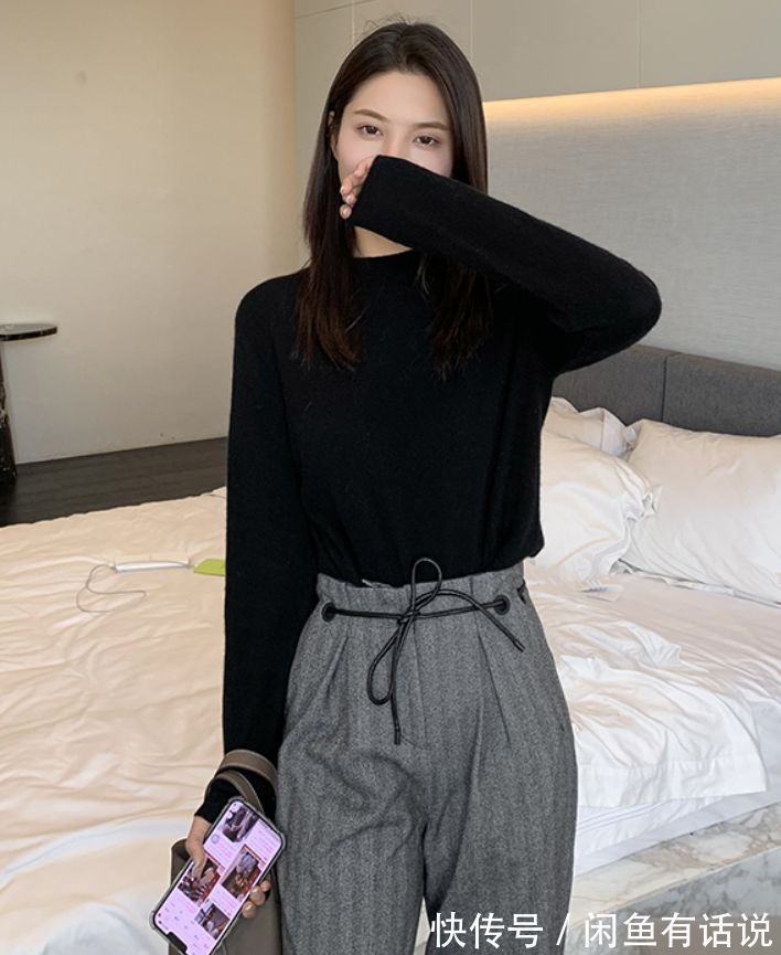 穿搭 打底衫还是黑色最百搭,35岁博主这几套秋冬穿搭,每一套都想照搬