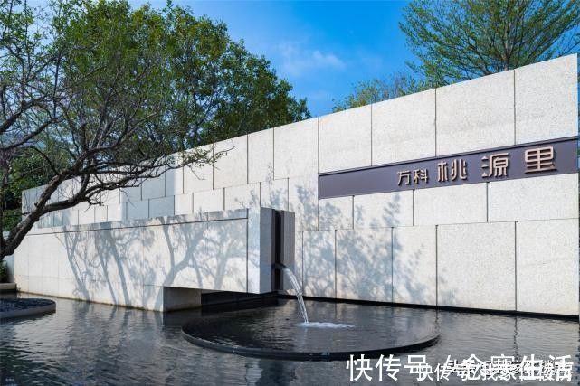 spnspn|“万科”怎么了?房屋质量频频暴雷,纸板门、质量门层出不穷