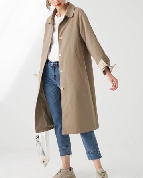 穿什么样的裤子会显得年轻些？