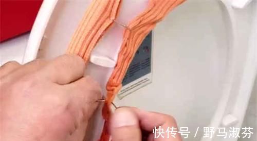 马桶|卫生间马桶垫不用买,一件旧毛衣就能做好几个,方法超简单,学学