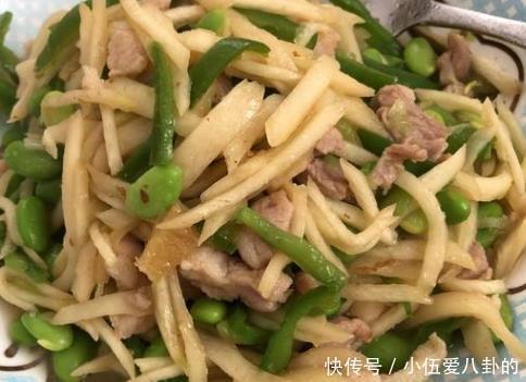 肉质细嫩汤汁味浓,色香味俱全香气四溢,隔三