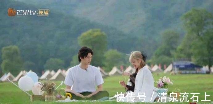 《女兒們的戀愛》第四季收官,周揚青選擇離開后,返回?fù)肀ш惾鹭S